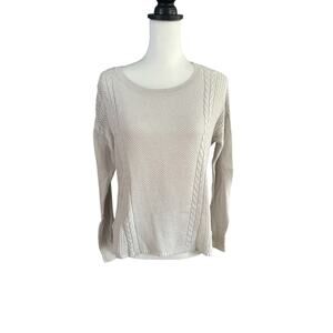 American Eagle Cream sweater Small Light weight